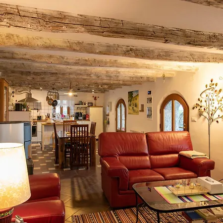 Apartament The Shire