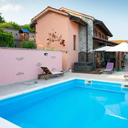 Apartman The Shire Poljane