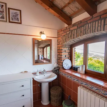 The Shire Apartament *