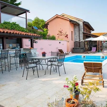 The Shire Apartament