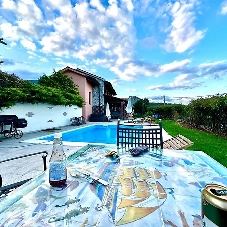 The Shire Apartman Poljane