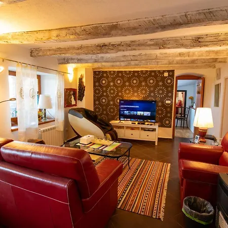 The Shire Apartman Poljane