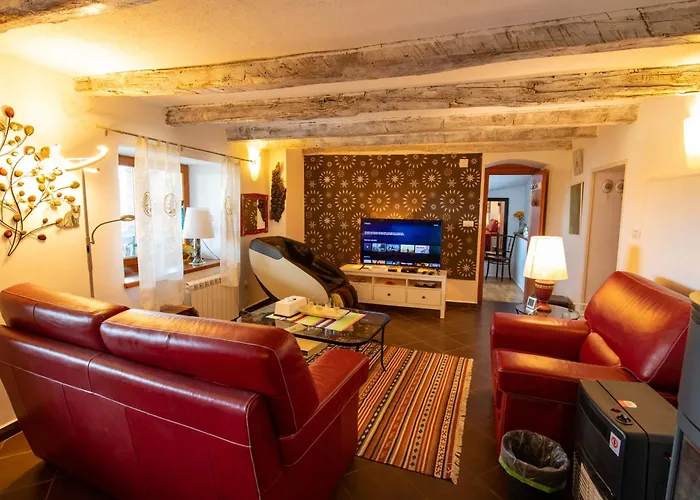 The Shire Apartman Poljane