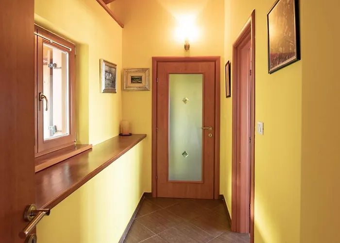 The Shire Apartman